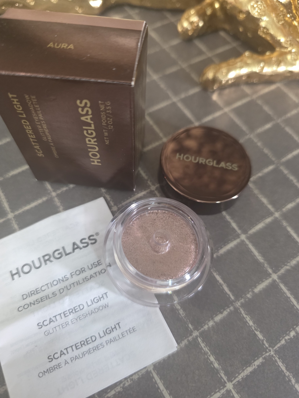 Hourglass Scattered Light Glitter Eyeshadow - Aura (Shimmering Rose Gold)
